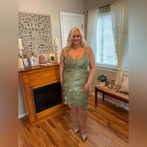 Adrianna Papell Womens Size 16